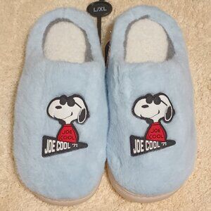 NWT ~ Snoopy (L/XL) Sherpa Fleece Lined Plush Scuff Slippers
